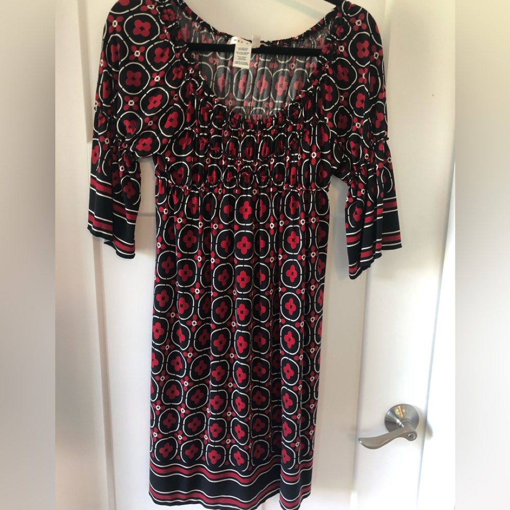 Max studio black and red dress xs